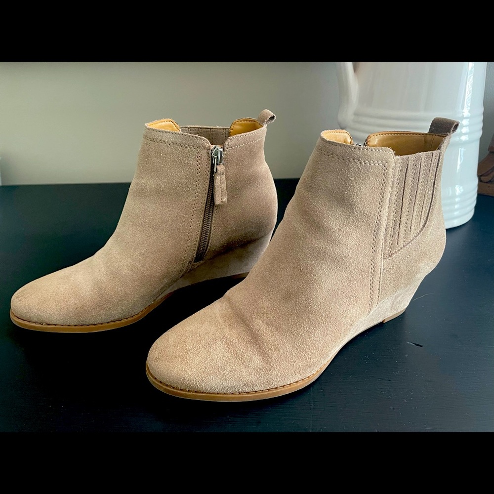 Franco Sarto Suede Wedge Booties Size 8.5